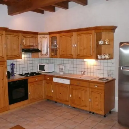 Charmante Maison Au Coeur Du Parc Des Volcans: Cheminee, Jardin Cloture, Ideale Randonnee - Fr-1-742-485 * Mandailles-Saint-Julien